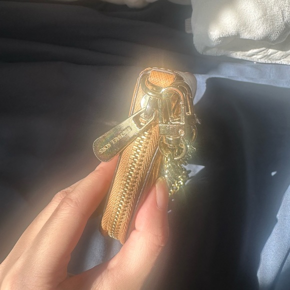 SOLD Michael Kors Long Zip Around Wallet Wristlet - Picture 6 of 17